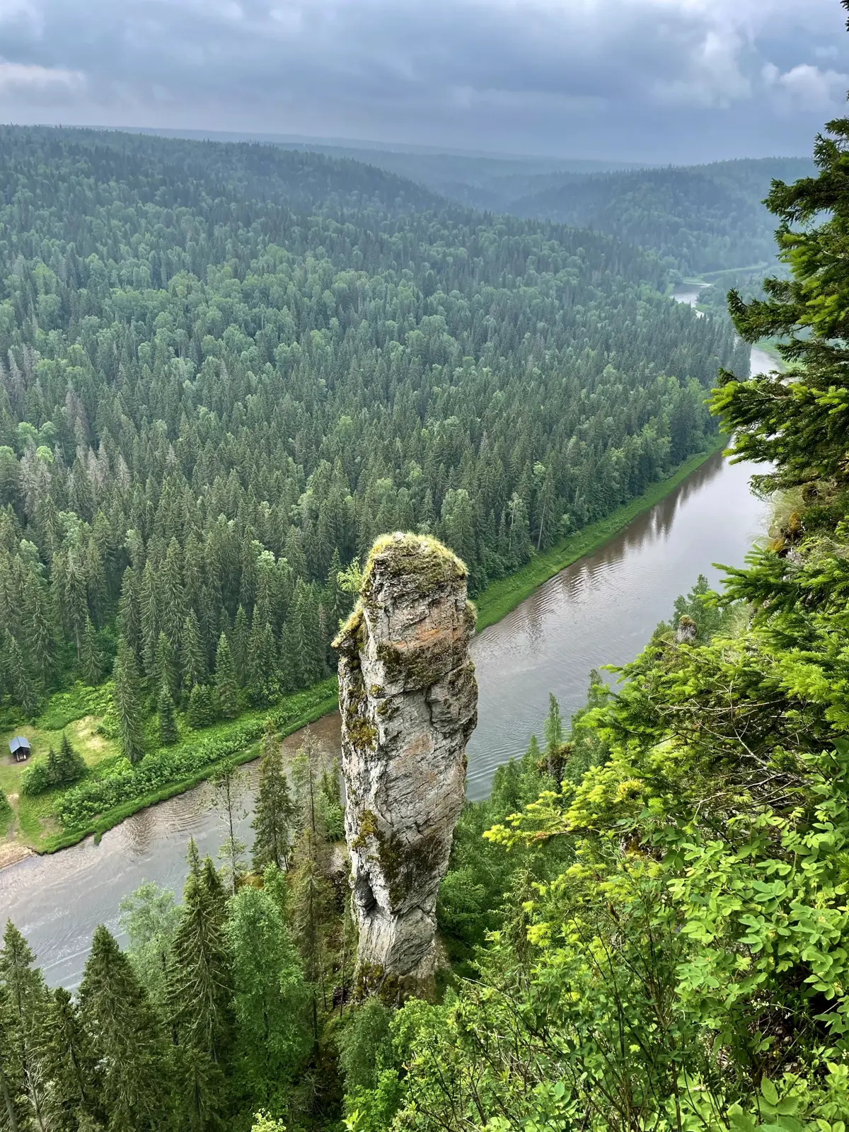 На сапбордах — к Усьвинским столбам и Омутному камню (в 3 ч от Перми)